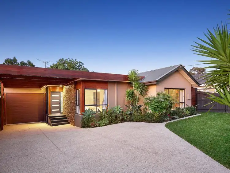 33 Lyndhurst Crescent, Box Hill North VIC 3129