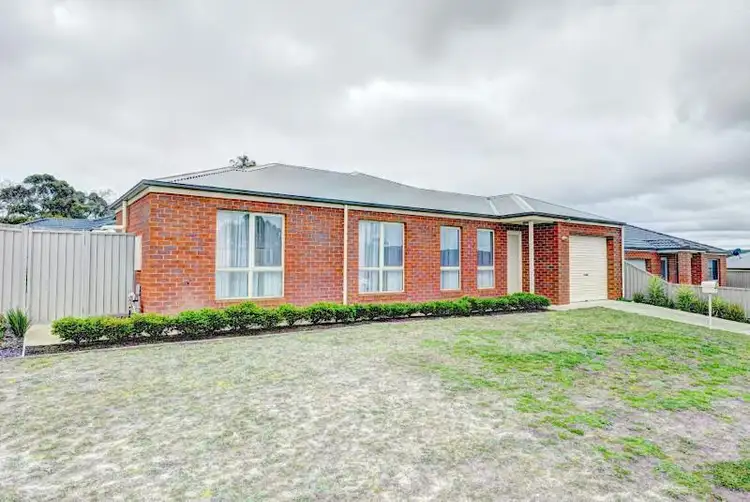 1 Harley Court, Mount Clear VIC 3350