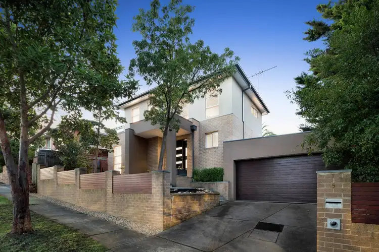 5 Thea Grove, Doncaster East VIC 3109