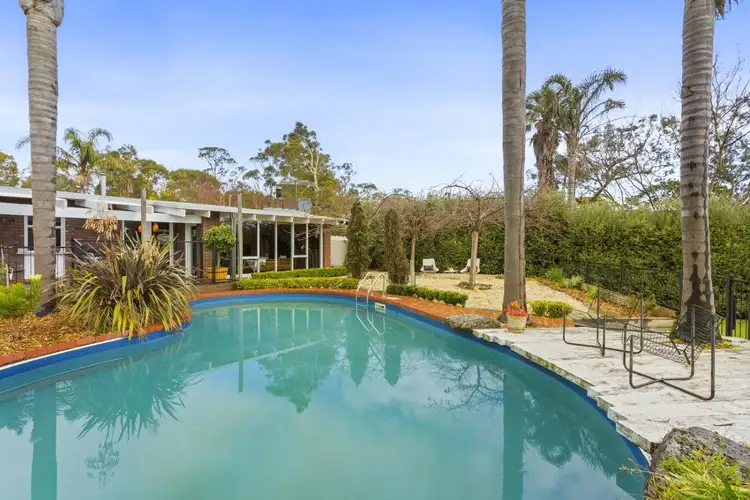 6 Fernshaw Place, Mount Eliza VIC 3930