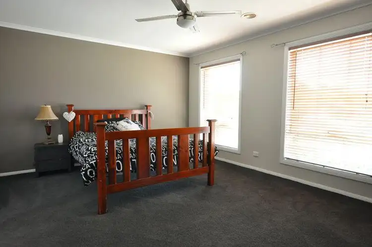 Fifth view of Homely house listing, 3 Tulip Court, Warragul VIC 3820