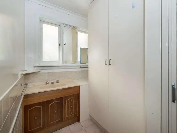 Fifth view of Homely house listing, 17 Bennett Avenue, Mount Waverley VIC 3149