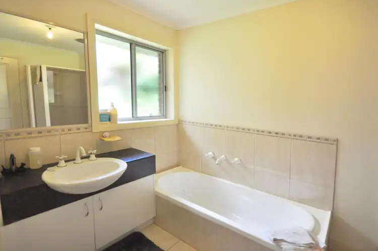 Fifth view of Homely house listing, 2/298 Sutton Street, Warragul VIC 3820