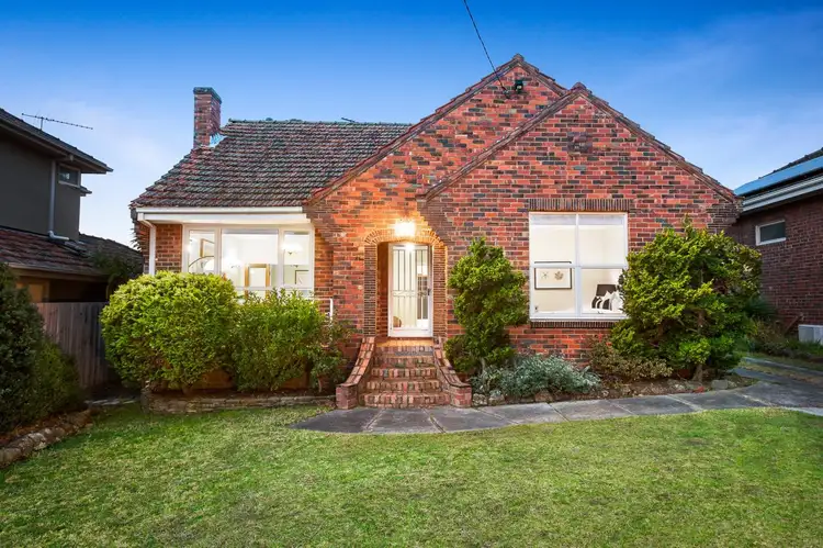 82 McArthur Road, Ivanhoe East VIC 3079