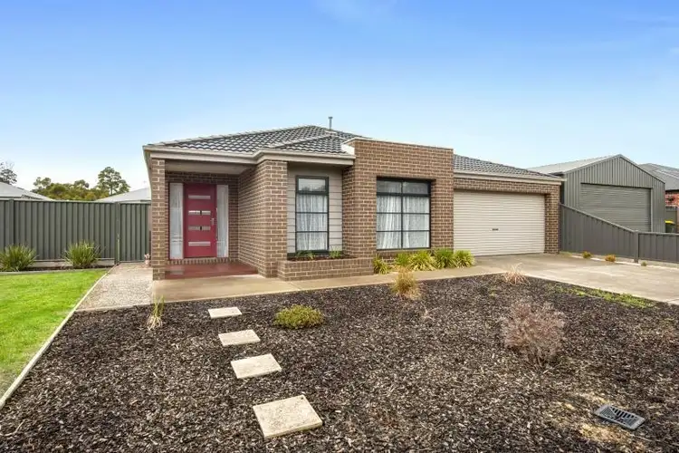 8 Parkhaven Court, Mount Clear VIC 3350