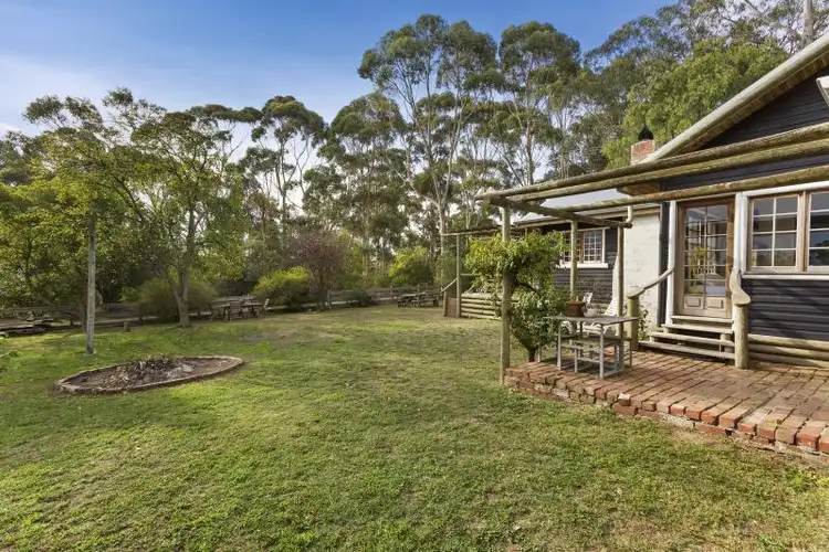 17 Glen Shian Lane, Mount Eliza VIC 3930