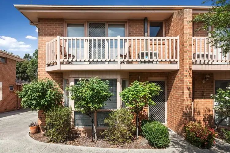 2/3 Station Street, Blackburn VIC 3130