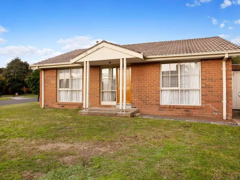 Main view of Homely unit listing, 1/30 Strathavan Drive, Berwick VIC 3806