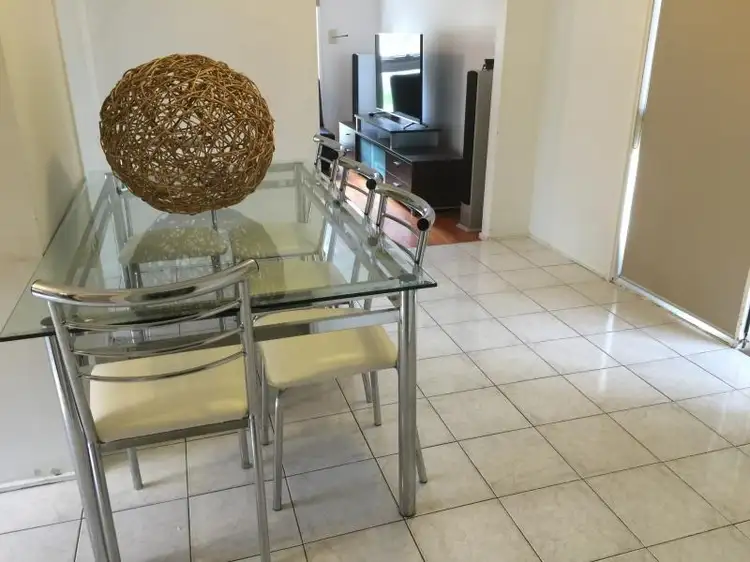 Sixth view of Homely house listing, 8 Pottenger Way, St Albans VIC 3021