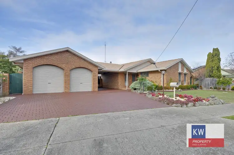 Second view of Homely house listing, 5 Ensay Court, Morwell VIC 3840
