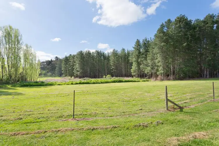 Pyrenees Highway, Chewton VIC 3451