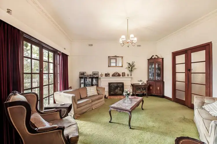 1 Graham Street, Surrey Hills VIC 3127