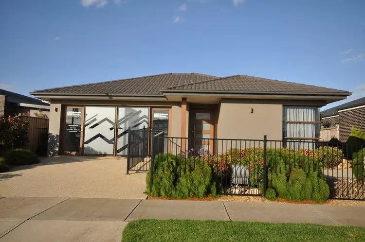 14 Silverwood Drive, Warragul VIC 3820