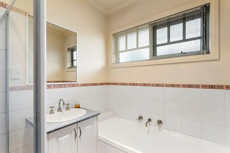 Sixth view of Homely unit listing, 1/77 Winfield Road, Balwyn North VIC 3104