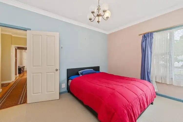Fourth view of Homely house listing, 1 Kingsley Court, Ballarat East VIC 3350