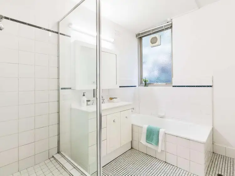 Fourth view of Homely apartment listing, 10/11 Grandview Grove, Hawthorn East VIC 3123