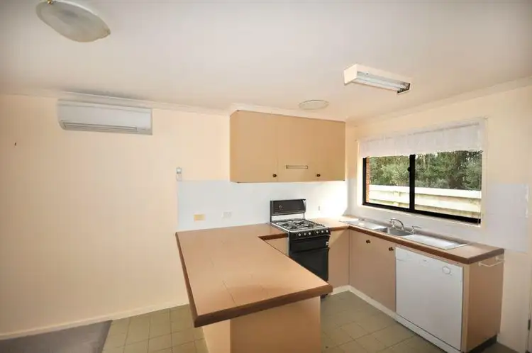 Fourth view of Homely unit listing, 3/16 Cambridge Drive, Warragul VIC 3820