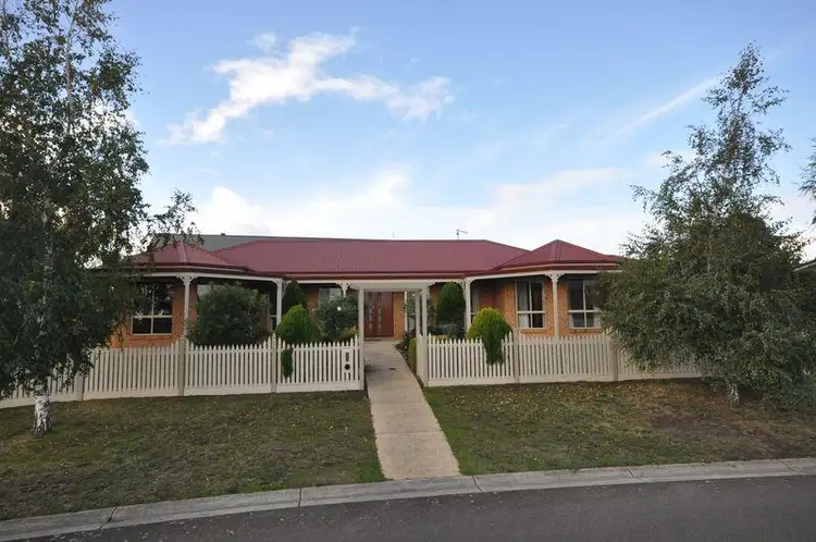 Second view of Homely house listing, 7 Arthurs Drive, Warragul VIC 3820