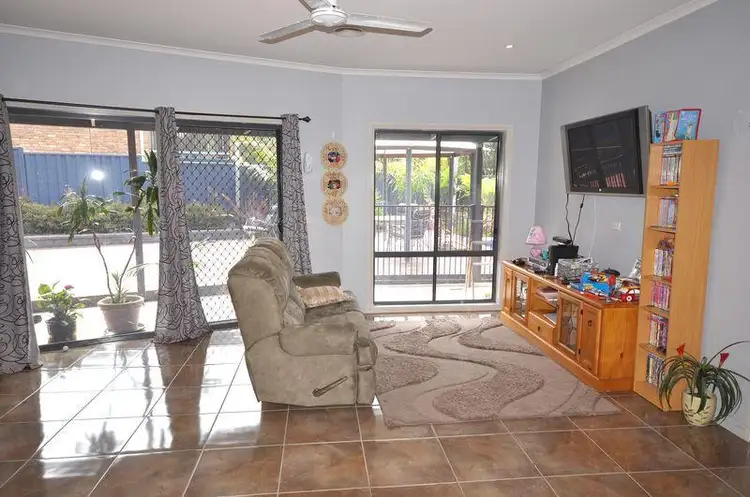 Fourth view of Homely house listing, 6 Hague Court, Drouin VIC 3818