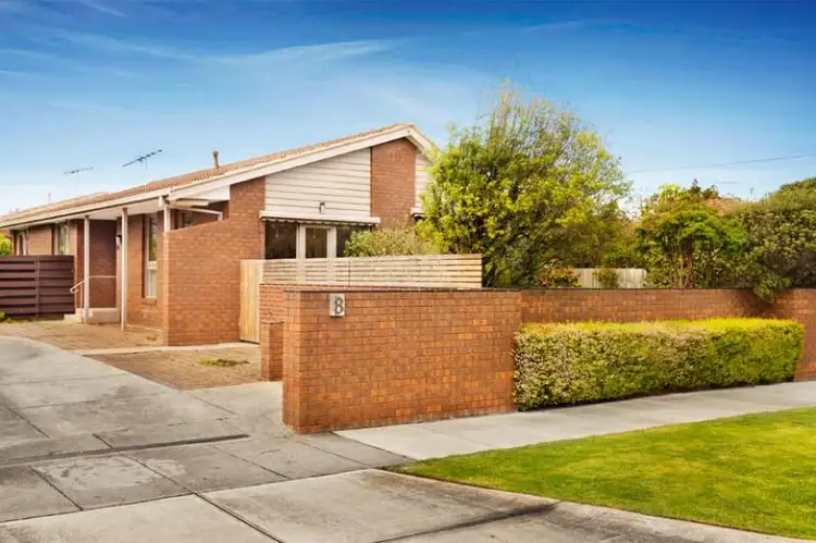 1/8 Ulupna Road, Ormond VIC 3204