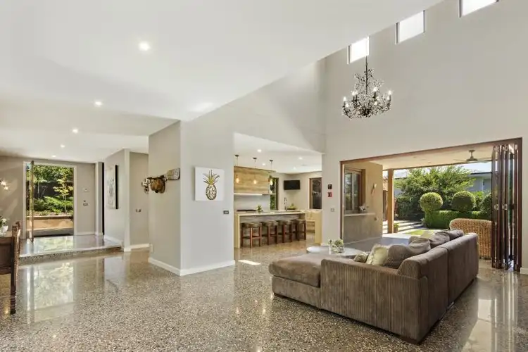 6 Freemans Road, Mount Eliza VIC 3930