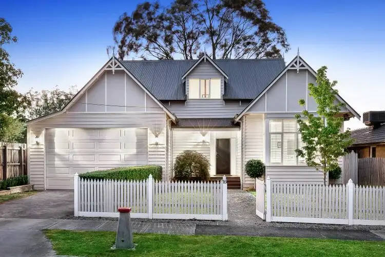 16 Samuel Road, Blackburn South VIC 3130