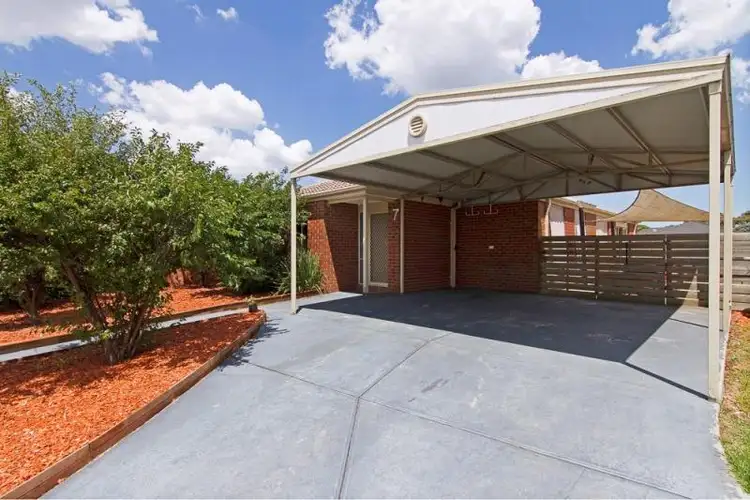 7 Amity Way, Cranbourne West VIC 3977