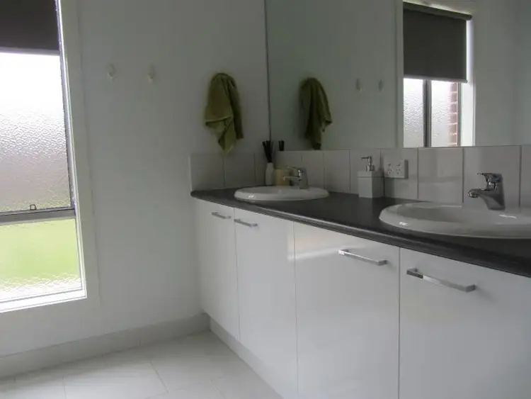 Fifth view of Homely house listing, 29 Manikato Drive, Drouin VIC 3818