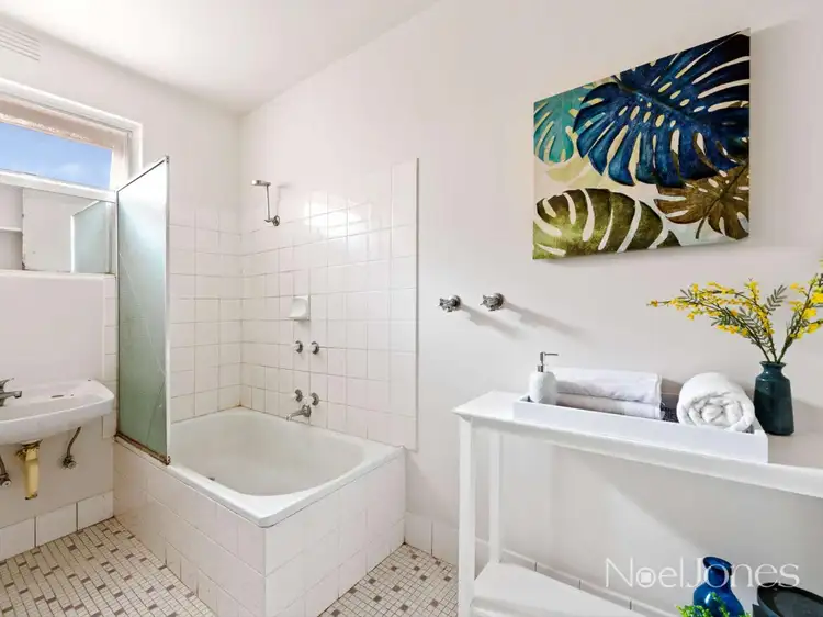 Fifth view of Homely apartment listing, 5/16 Auburn Grove, Hawthorn East VIC 3123