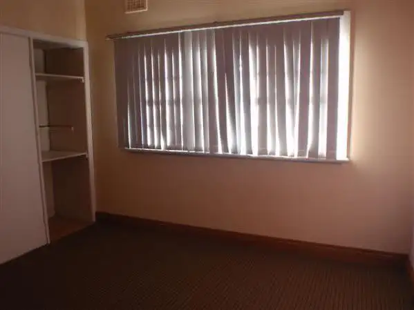 Seventh view of Homely house listing, 10 Arthur Street, St Albans VIC 3021