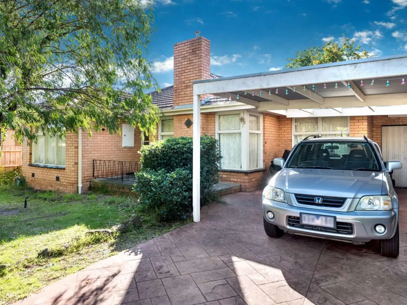 Main view of Homely house listing, 17 Bennett Avenue, Mount Waverley VIC 3149