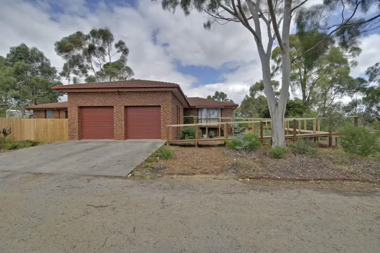 3 Rayda Court, Churchill VIC 3842