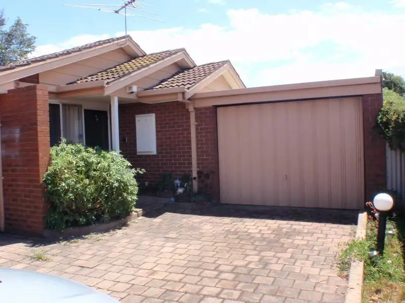 Main view of Homely unit listing, 4/38 Elizabeth Street, St Albans VIC 3021