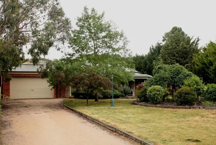 25 Whelans Place, Romsey VIC 3434