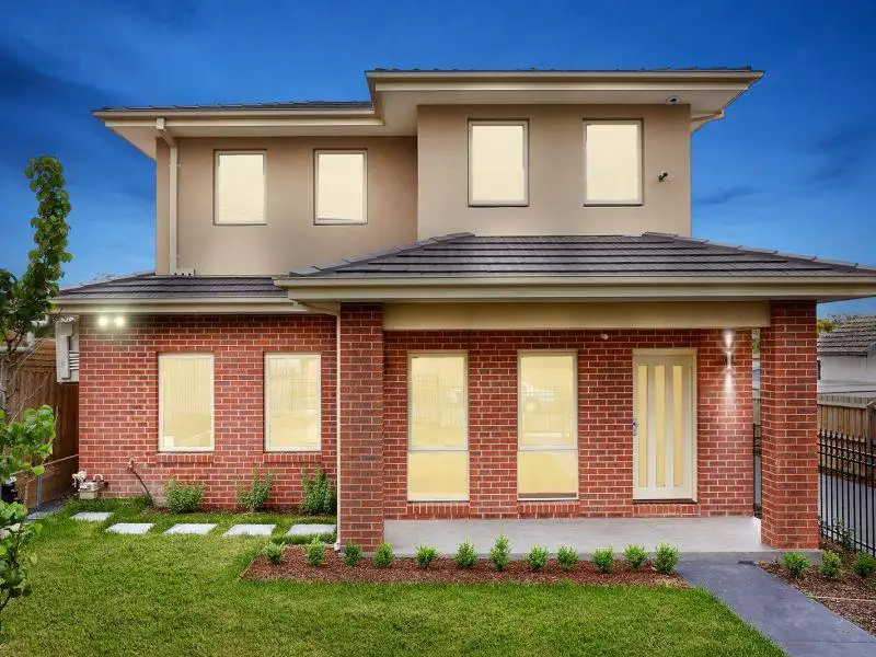 Main view of Homely townhouse listing, 1/110 Parer Street, Burwood VIC 3125
