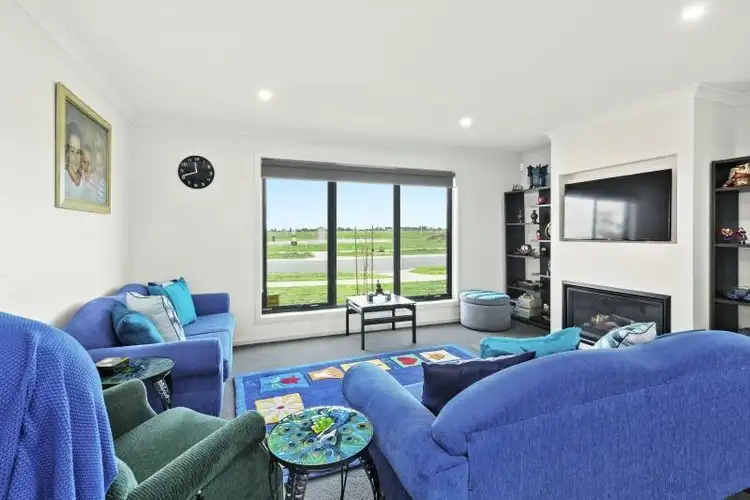 Fifth view of Homely house listing, 27 Dairymans Way, Sebastopol VIC 3356