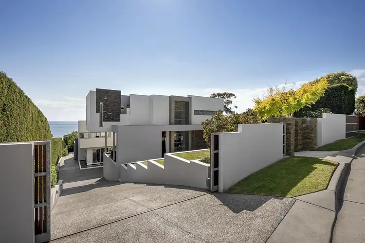 9 Bay Avenue, Mount Eliza VIC 3930