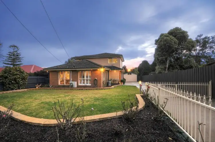 13 Mossfield Avenue, Ferntree Gully VIC 3156