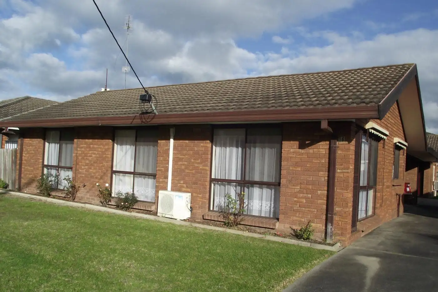 Main view of Homely unit listing, 1/16 Spring Court, Morwell VIC 3840