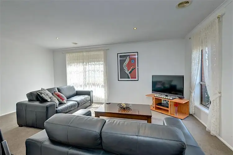 Fifth view of Homely house listing, 4 Cartledge Avenue, Mount Clear VIC 3350