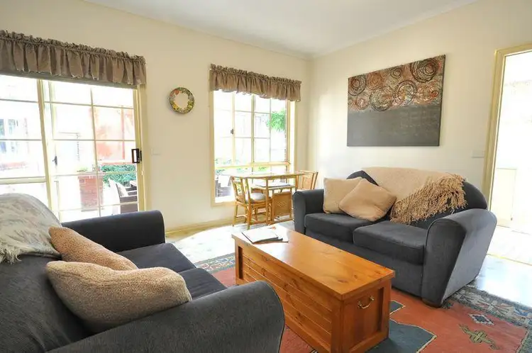 Fifth view of Homely house listing, 8 Cherrywood Place, Warragul VIC 3820