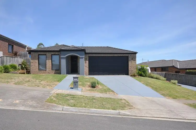17 Grange Crescent, Warragul VIC 3820