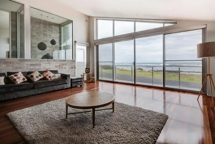 16 Ocean Drive, Port Fairy VIC 3284