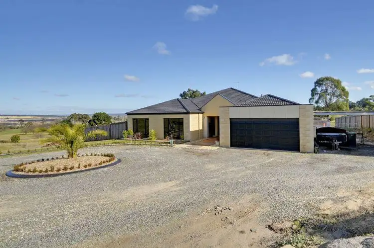 15 Hollander Drive, Yallourn North VIC 3825