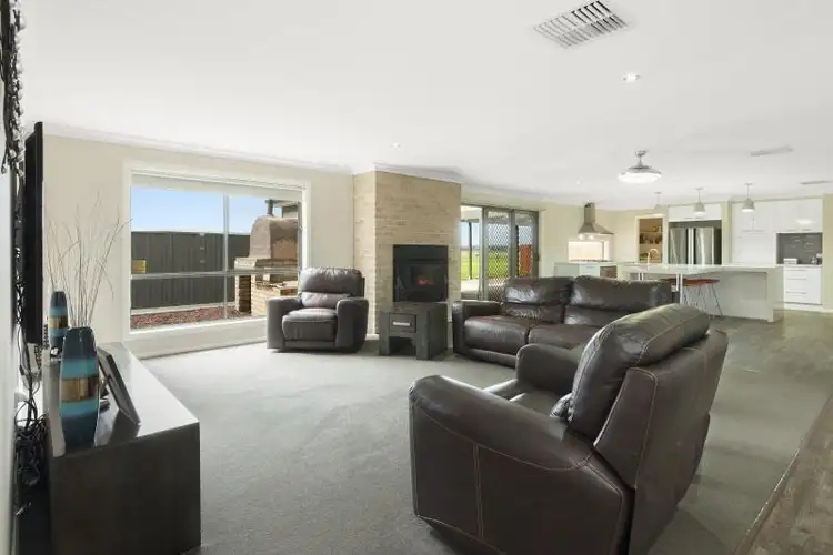 Sixth view of Homely house listing, 963 Sebastopol-Smythesdale Road, Ross Creek VIC 3351