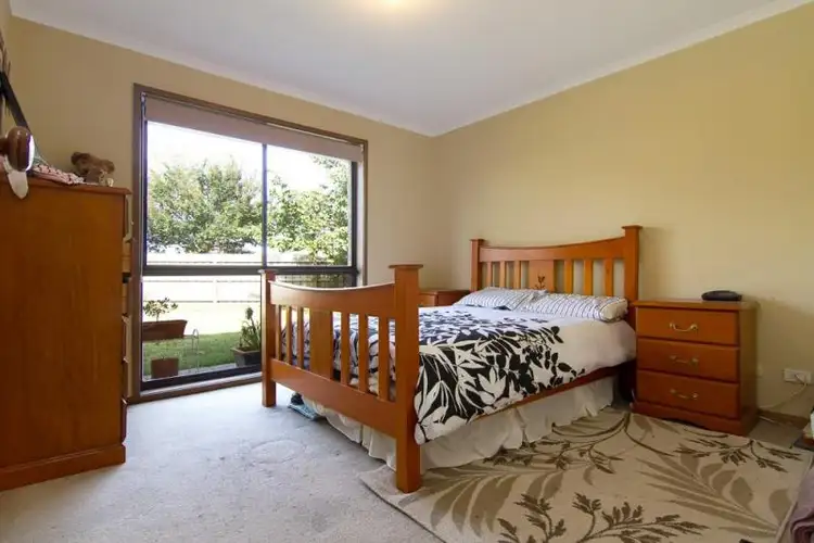 Fourth view of Homely house listing, 23 Megan Close, Cranbourne West VIC 3977