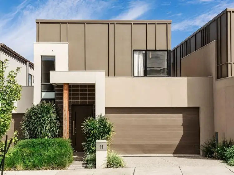 11 Burn Nar Look Drive, Burwood VIC 3125