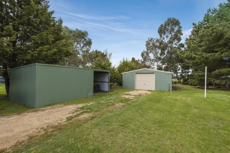 Seventh view of Homely house listing, 8 Digby Drive, Romsey VIC 3434