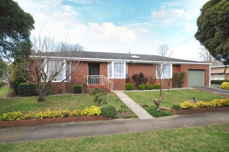 12 Koroit Street, Warragul VIC 3820