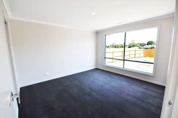 Fifth view of Homely house listing, 14 Hogan Court, Drouin VIC 3818